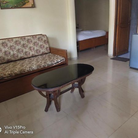 Tanisha Guest House ボグマロ エクステリア 写真