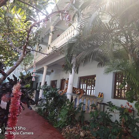 Tanisha Guest House ボグマロ エクステリア 写真